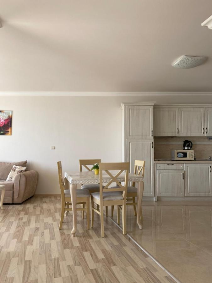Private Super Apartments By Sea In Apart Hotel ! Pomorie Eksteriør bilde