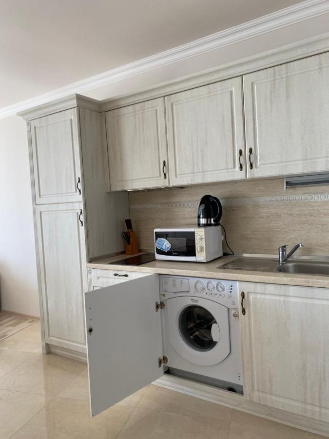 Private Super Apartments By Sea In Apart Hotel ! Pomorie Eksteriør bilde