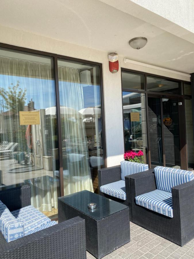 Private Super Apartments By Sea In Apart Hotel ! Pomorie Eksteriør bilde